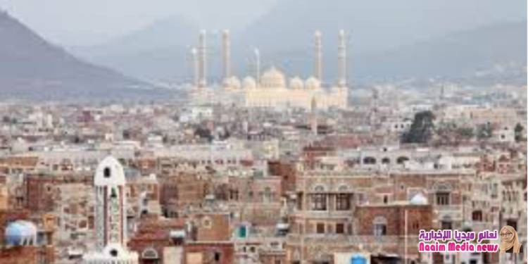 عاجل: بعد دعوات لثورة جياع.. هذا ما يحدث الآن بميدان التحرير بصنعاء