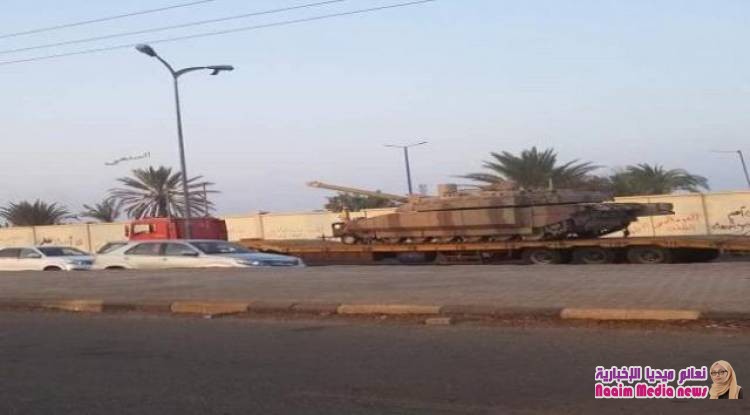 الامارات تدفع بتعزيزات عسكرية بينها دبابات إلى مطار عدن الدولي (شاهد الصور)