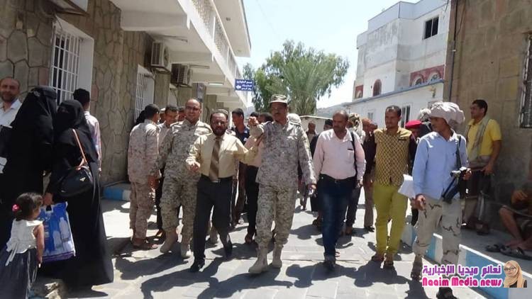 شاهد بالصور تزامناً مع الأعياد الوطنية العقيد البحر يتفقد سير العمل بمستشفى العسكري بتعز 