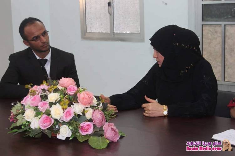 نائب وزير الصحة والسكان في حكومة الشباب  يلتقي وكيل المحافظة للشؤون الصحية  لمحافظة تعز .