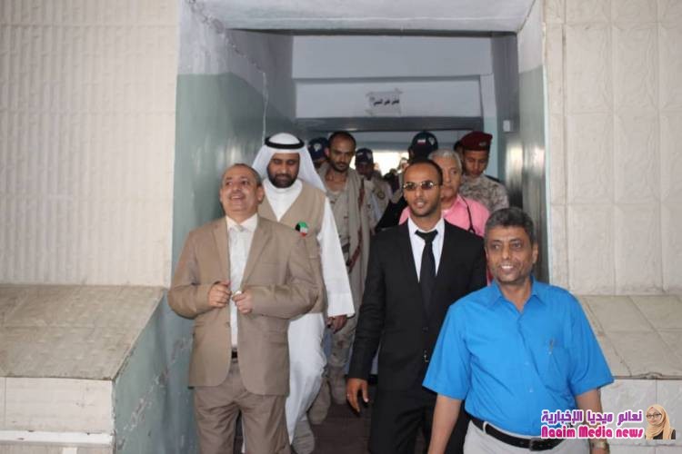 نائب وزير الصحة والسكان في حكومة الشباب يحضر تدشين مشروع افتتاح مركز الطوارئ في المستشفى الجمهوري التعليمي العام - تعز