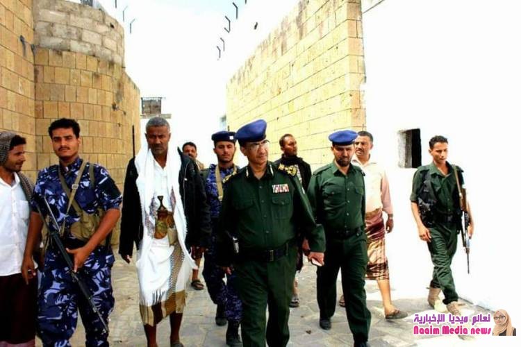 مدير عام شرطة تعز يطلع على عملية التأهيل في المركز التدريبي للشرطة