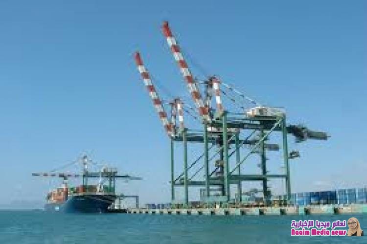 اللجنة الاقتصادية تقر تعليق آلية ضبط وتنظيم الواردات إلى اليمن