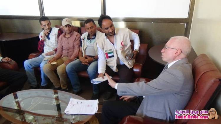 الهلال الاحمر الاماراتي يوقع اتفاقية مع السلطة المحلية بتعز حول توزيع 5000 سلة غذائية لمديرية المظفر والتربة