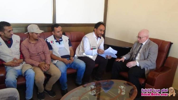 الهلال الاحمر الاماراتي يوقع اتفاقية مع السلطة المحلية بتعز حول توزيع 5000 سلة غذائية لمديرية المظفر والتربة