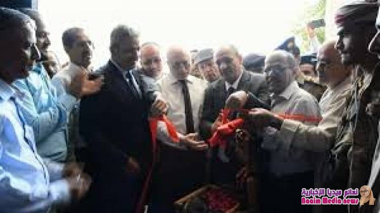 افتتاح مكتب المالية بتعز يعيد شريان  الحياة للمحافظة