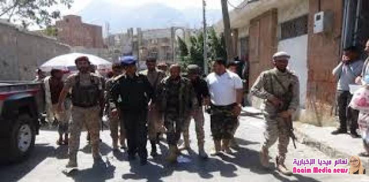 عااااااااااااجل  الأجهزة الأمنية بتعز تلقي القبض على أحد وأخطرالمتهمين بتنفيذ  عمليات الاغتيالات بالمحافظة ..