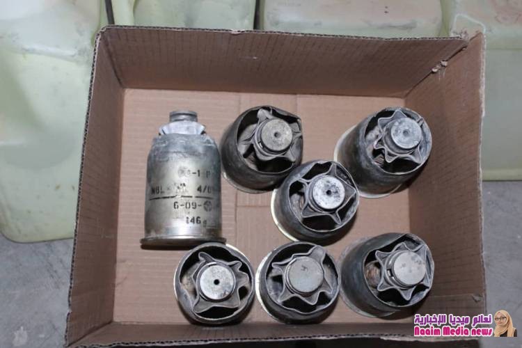 عاااااااااااااااجل  الأجهزة الأمنية بتعز تداهم معملا لصناعة المتفجرات في منطقة سوق الصميل 