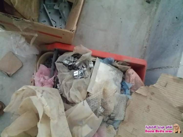 عاااااااااااااااجل  الأجهزة الأمنية بتعز تداهم معملا لصناعة المتفجرات في منطقة سوق الصميل 