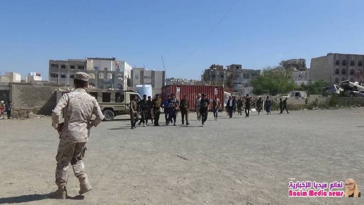 مدير عام شرطة تعز يطلع على عملية التدريب في المركز التدريبي وادارة البحث الجنائي 