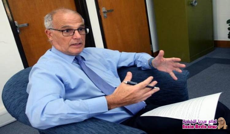 سفير بريطانيا لناطق الحوثيين في تويتر: حجزت رحلتي إلى السويد وأتطلع لرؤيتك