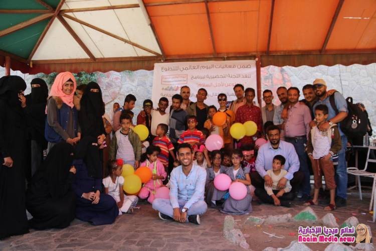 بمناسبة اليوم العالمي للتطوع اللجنة التحضيرية لبرنامج #متطوعون_لأجل_السلام تزور نازحي الحديدة في مدينة تعز