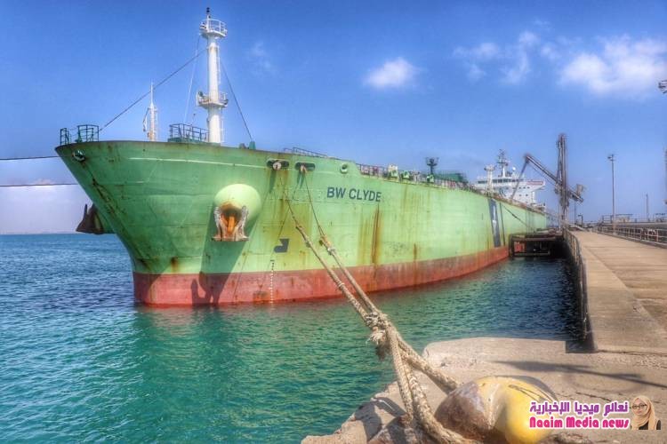 البرنامج السعودي للتنمية يدشن توزيع ثاني دفعة من منحة الوقود الخاصة بتشغيل الكهرباء في اليمن