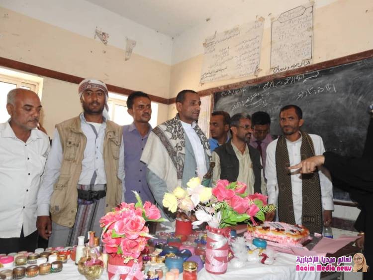 بحضور مدير عام المديرية....تخرج 82متدربة من الدورات المتخصصة في المهارات الحياتية بجبل حبشي.