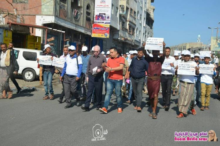 تعز اليمنية تُشارك العالم الاحتفال بـ "يوم التطوع الدولي" و 1000 شاب/ وشابة يرسمون لوحتهم الخاصة بهذا اليوم