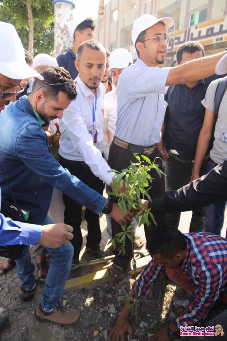 تعز اليمنية تُشارك العالم الاحتفال بـ "يوم التطوع الدولي" و 1000 شاب/ وشابة يرسمون لوحتهم الخاصة بهذا اليوم