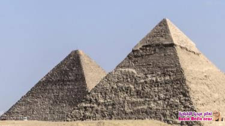 النيابة المصرية تحقق في واقعة تصوير دنماركي وصديقته على قمة هرم خوفو