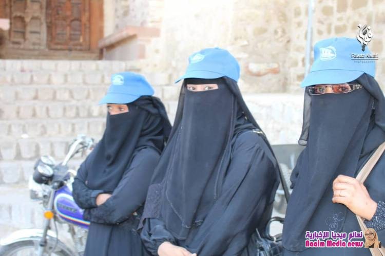 شاهد بالصور تدشين حملة نظافة في الاشرفية والمظفر 