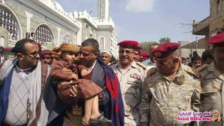 جنازه رسمية ومهيبة لجثمان الشهيد طاهر الشرعبي في تعز 