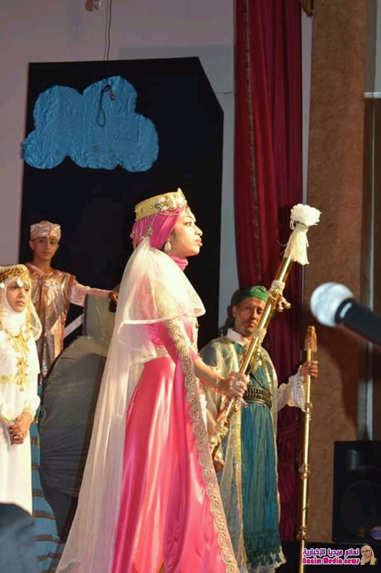  جلالة الملكة "ميس " تحضر المهرجان الوطني وتسيطر على مسرح حافون بالمعلا