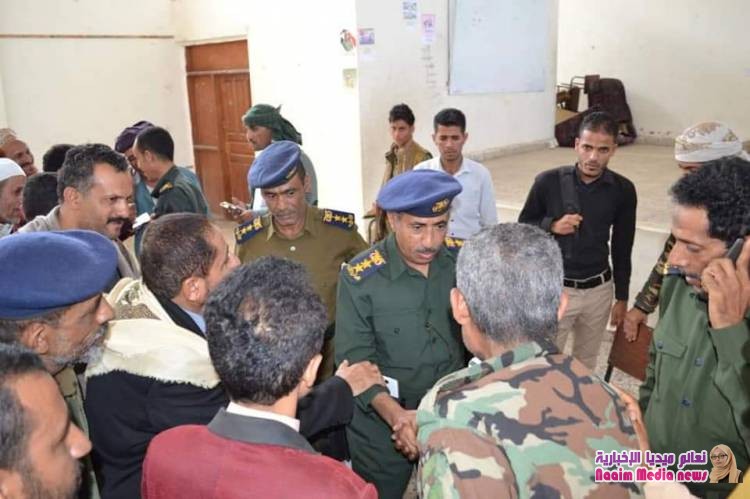 لقاء موسع لقيادات أمنية بشرطة تعز  بعقال الحارات....لمديرية القاهرة