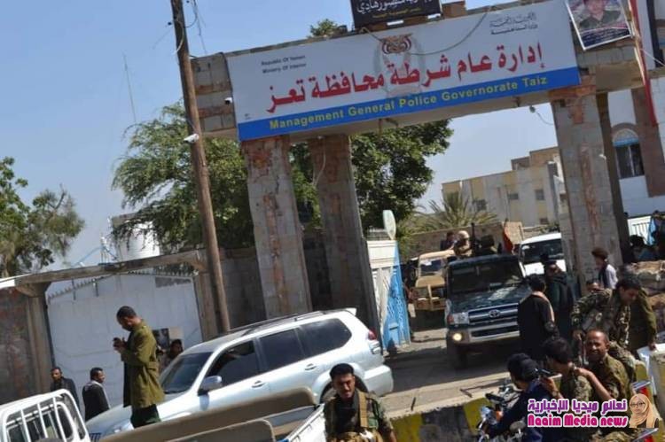 لليوم الثاني على التوالي اللجنة الوزارية تقوم بعدد من الزيارات للوحدات والإدارات والمصالح  الأمنية ..