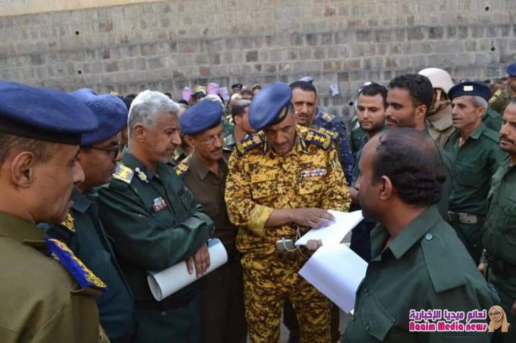 لليوم الثاني على التوالي اللجنة الوزارية تقوم بعدد من الزيارات للوحدات والإدارات والمصالح  الأمنية ..