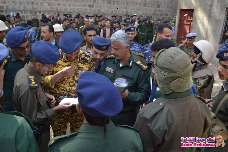 لليوم الثاني على التوالي اللجنة الوزارية تقوم بعدد من الزيارات للوحدات والإدارات والمصالح  الأمنية ..