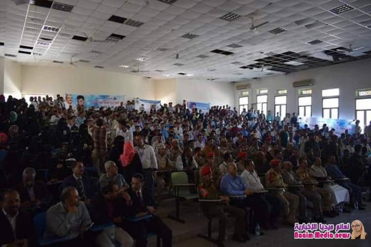 خلال إحياء اربعينية الشهيد موفق الشميري   وكيل أول محافظة تعز تم القبض على المتهم الرئيسي بمحاولة اغتيال رئيس جامعة تعز الدكتور الشعيبي