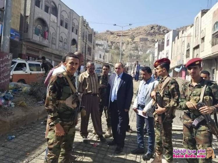 وكيل أول يتفقد عمليات  الترميم في عدد من شوارع المدينة