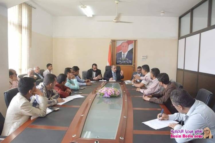 وكيل أول المحافظة  يلتقي اللجنة الطبية العسكرية ويطلع على جهودها في الاهتمام بالجرحى