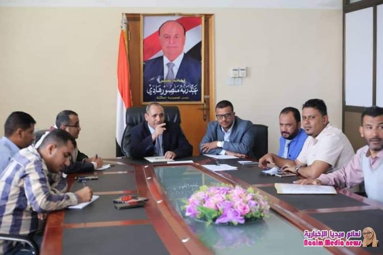 وكيل أول المحافظة  يلتقي اللجنة الطبية العسكرية ويطلع على جهودها في الاهتمام بالجرحى