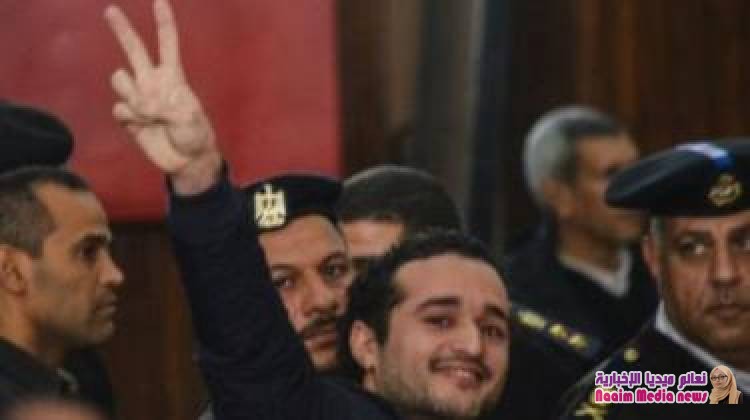 من هو الناشط أحمد دومة الذي حكم عليه بالسجن 15 عاما؟