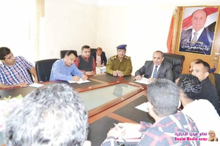 وكيل أول محافظة تعز يلتقي العاملين في المجال الإنساني
