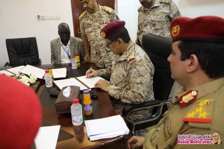 رئيس الأركان يوقع مع اليونيسيف خارطة الطريق الخاصة بمنع تجنيد الاطفال