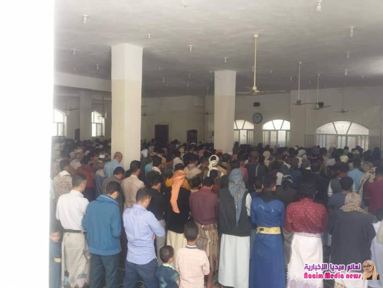 تعز : تشييع رسمي وشعبي للفقيد فواز الجماعي ". ‏‎