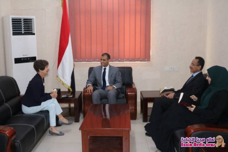 الشرعية تحمل ميليشيا الحوثي افشال صرف مرتبات الموظفين وفتح مطار صنعاء