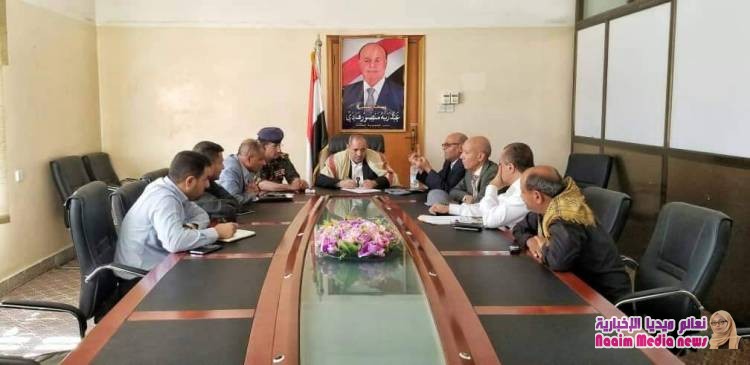 تمكنت الأجهزة الأمنية غرب محافظة تعز من ضبط عصابة تهريب آثار ومقتنيات أثرية قديمة في محاولة لتهريبها الى خارج المحافظة