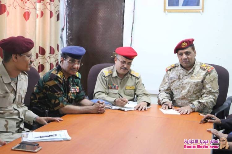 قائد محور تعز يشدد على تثبيت الحملة الأمنية ويوجه برصد أي أعمال عدائية ضد المحافظة 