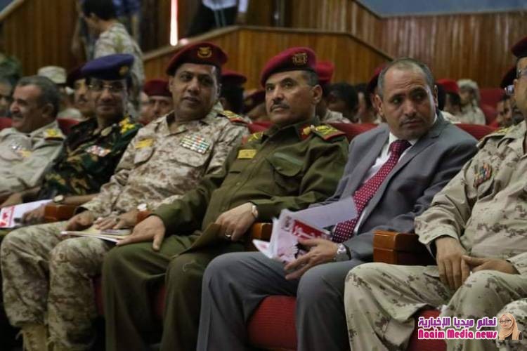 صور تمثل عمالقه الجيش الوطني بتعز
