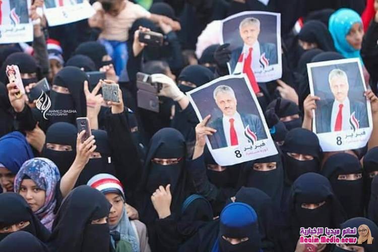 تعز تحتفي بالذكري الثامنة لثورة لحادي عشر من فبراير بكرنفال شعبي حاشد