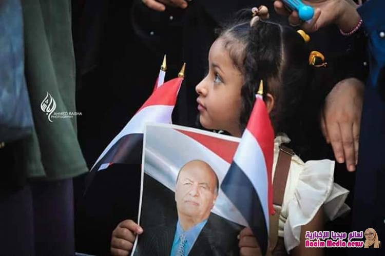 تعز تحتفي بالذكري الثامنة لثورة لحادي عشر من فبراير بكرنفال شعبي حاشد