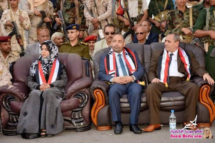 الآلاف يحتشدون وسط مدينة تعز في كرنفال شعبي؛ احتفاءا بالذكرى الثامنة لثورة فبراير