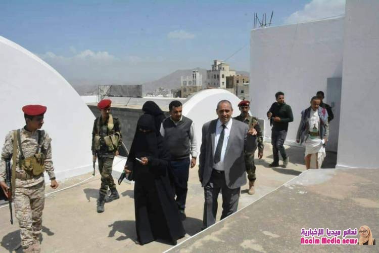 الوكيل المخلافي يثمن دور الجمعية الخيرية لهائل سعيد في ترميم عدد من مدارس تعز