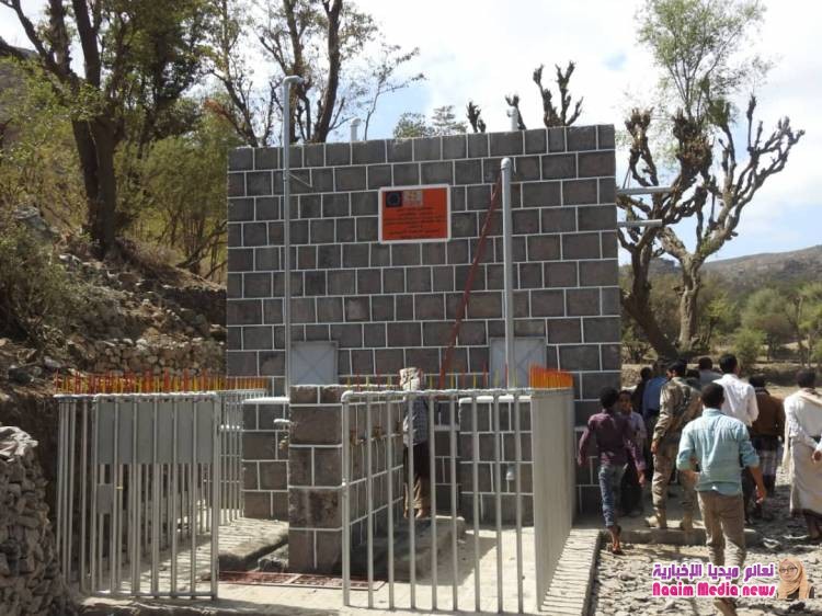 مدير عام المديرية يفتتح مشروع مياة بعزلة القحاف.