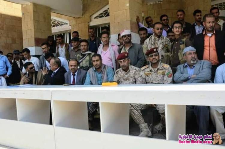 نائب رئيس جامعة تعز يشكر العميد الحمادي على تفاعله مع قضية طلاب الجامعة 