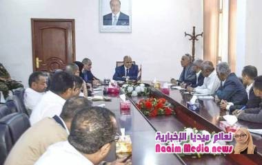 محافظ تعز يوجه بتشكيل لجنة لمراجعة الإختلالات في صندوق النظافة