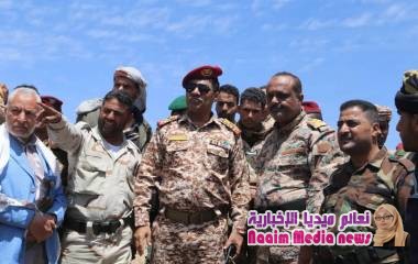 قائد محور تعز يتفقد موقع العروس ومواقع بجبهة الشقب بصبر ويحثّ على رفع الجاهزية التامة 