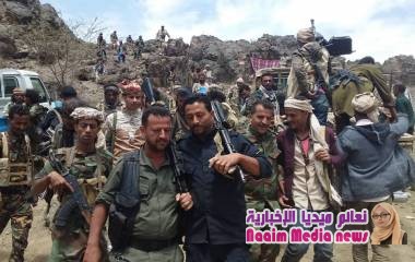 مدير امن محافظة الضالع يزور الخطوط الامامية لجبهة مريس ويتفقد الحالة الامنية بالمناطق المحررة 