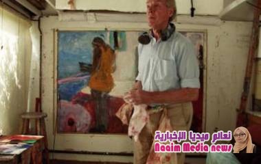 سارغي مان رسام أعمى يعتمد على اللمس والذاكرة لرسم لوحاته